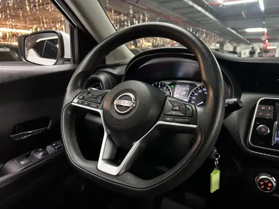 NISSAN-KICKS-2022