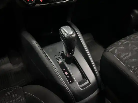 NISSAN-KICKS-2022
