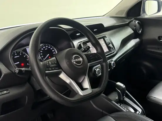 NISSAN-KICKS-2022