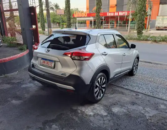NISSAN-KICKS-1.6 16V FLEXSTART SV 4P XTRONIC NISSAN-KICKS-2017