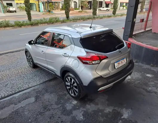 NISSAN-KICKS-2017
