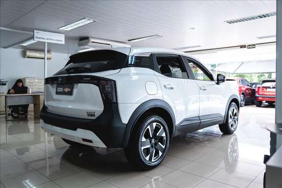 NISSAN-KICKS-2025