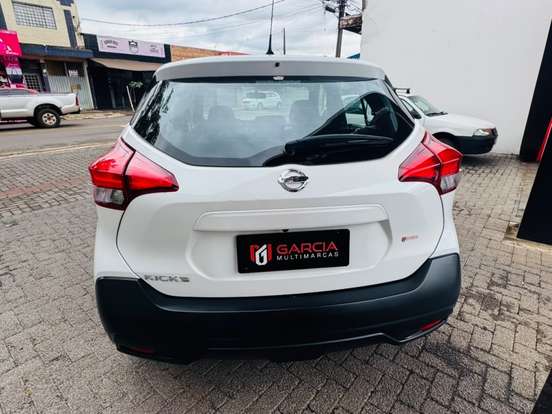NISSAN-KICKS-2020