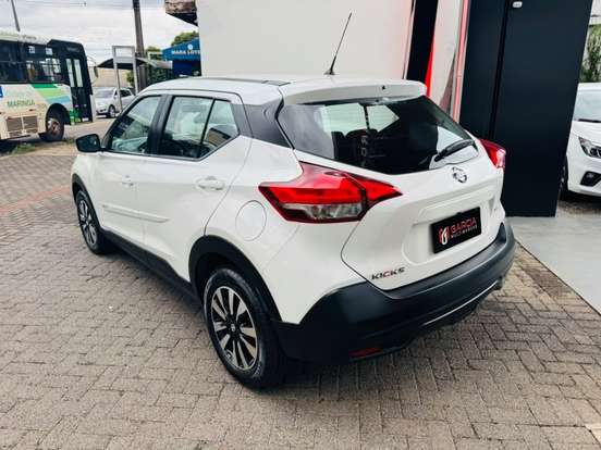NISSAN-KICKS-2020