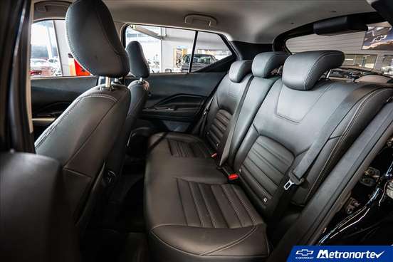 NISSAN-KICKS-2024