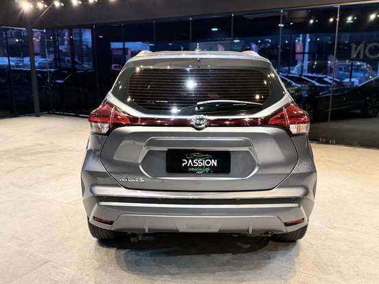 NISSAN-KICKS-2022
