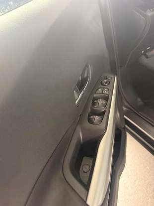 NISSAN-KICKS-2023
