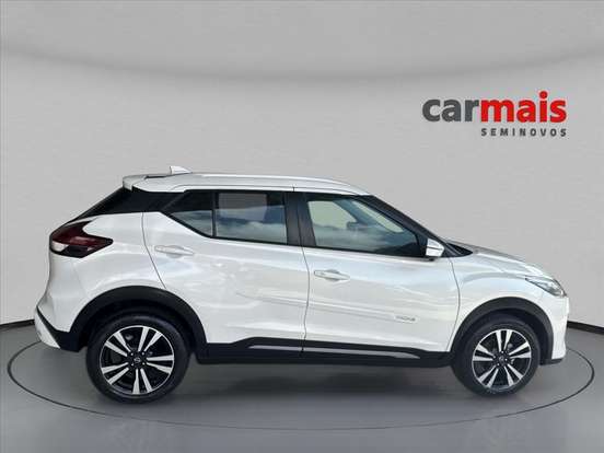 NISSAN-KICKS-2023
