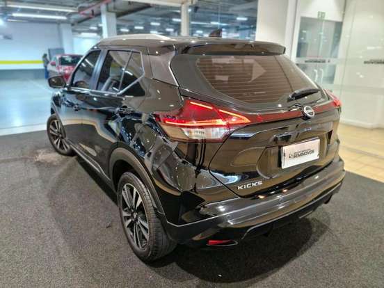 NISSAN-KICKS-2022
