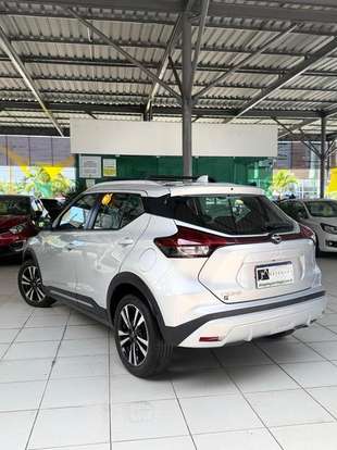 NISSAN-KICKS-2023
