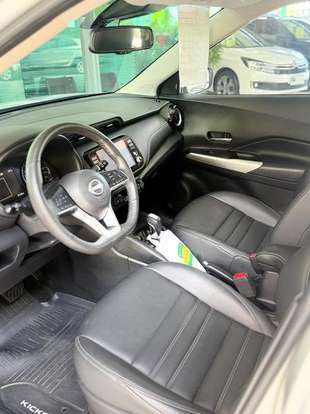 NISSAN-KICKS-2023