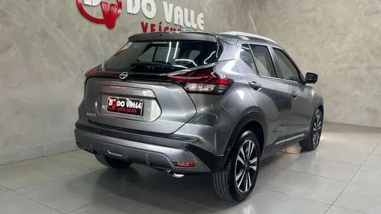 NISSAN-KICKS-2023