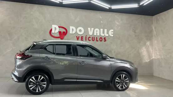 NISSAN-KICKS-2023
