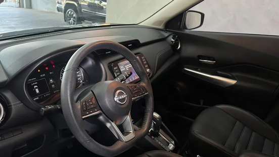 NISSAN-KICKS-2023
