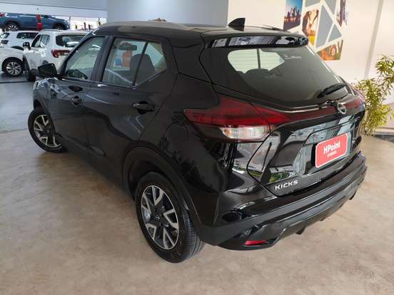 NISSAN-KICKS-2023
