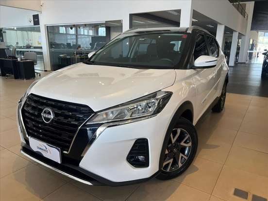 NISSAN-KICKS-2023