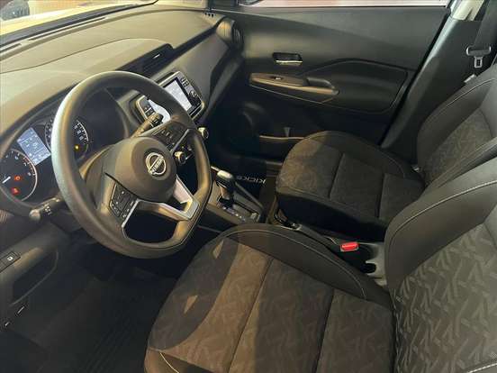 NISSAN-KICKS-2023