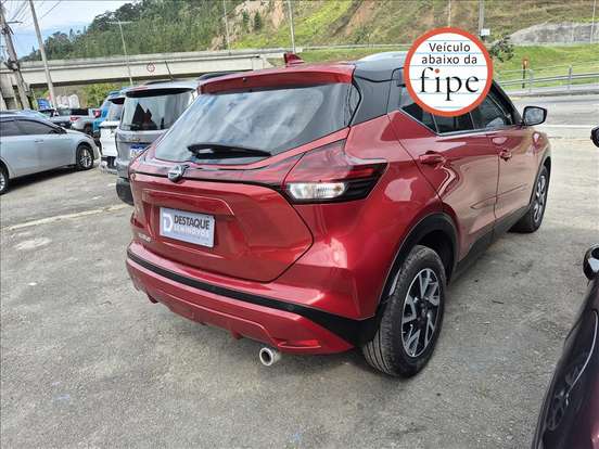 NISSAN-KICKS-2023