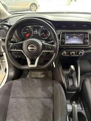 NISSAN-KICKS-2023