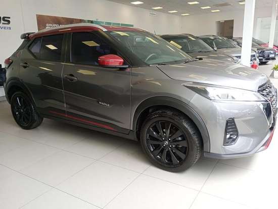 NISSAN-KICKS-2022