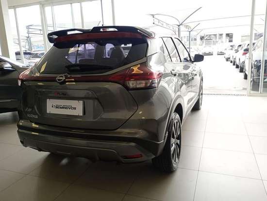 NISSAN-KICKS-2022