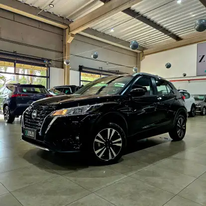 NISSAN-KICKS PLAY-2025