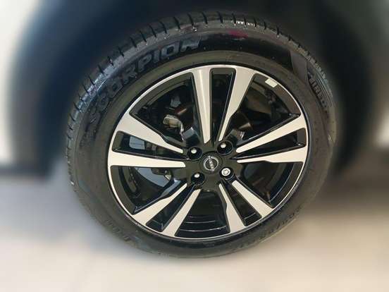 NISSAN-KICKS PLAY-2025