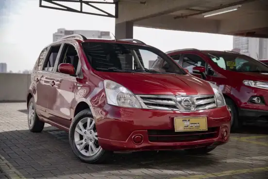 NISSAN-LIVINA-2013