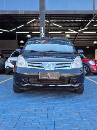NISSAN-LIVINA-2013