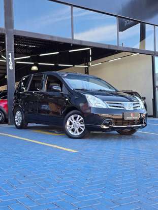 NISSAN-LIVINA-2013
