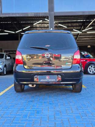 NISSAN-LIVINA-2013