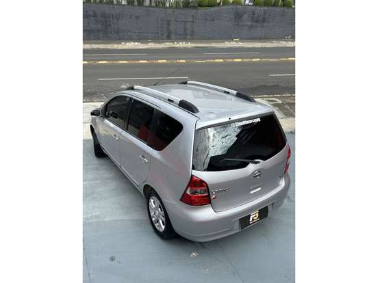 NISSAN-LIVINA-2014