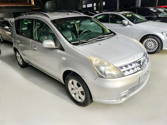 NISSAN-LIVINA-1.8 SL 16V FLEX 4P AUTOMÁTICO NISSAN-LIVINA-2011