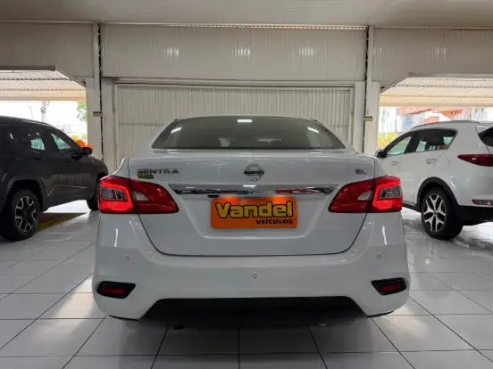 NISSAN-SENTRA-2018