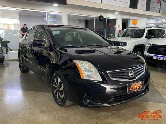NISSAN-SENTRA-2010