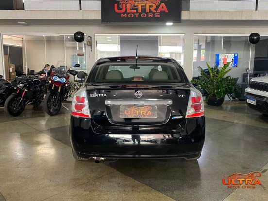 NISSAN-SENTRA-2010