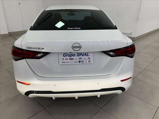 NISSAN-SENTRA-2024