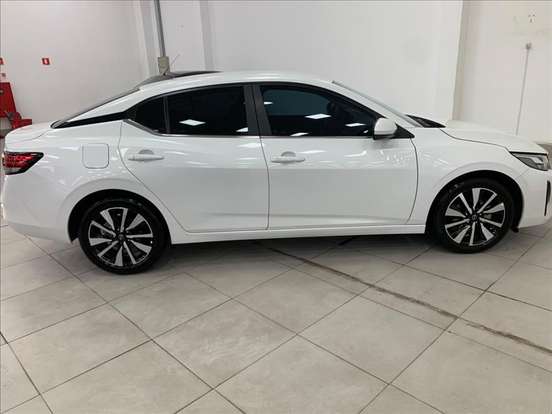 NISSAN-SENTRA-2024