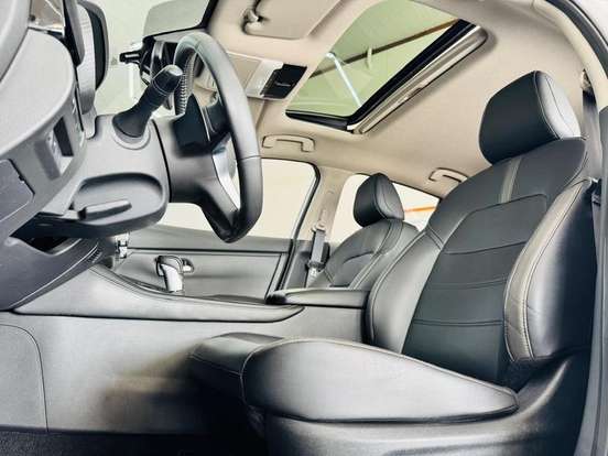 NISSAN-SENTRA-2023