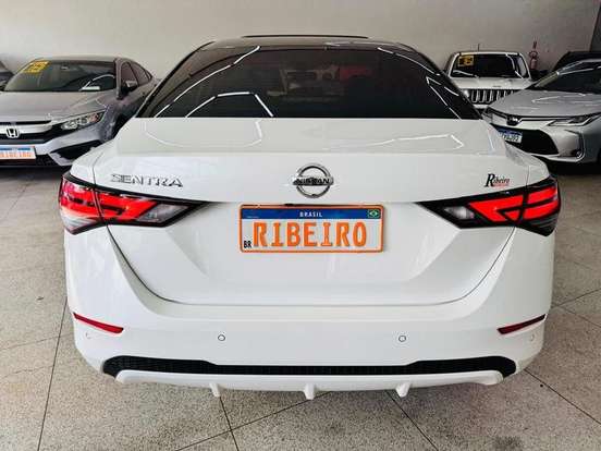 NISSAN-SENTRA-2023
