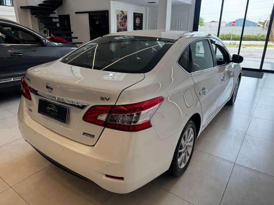 NISSAN-SENTRA-2015