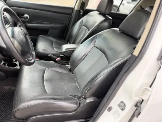 NISSAN-TIIDA-2012