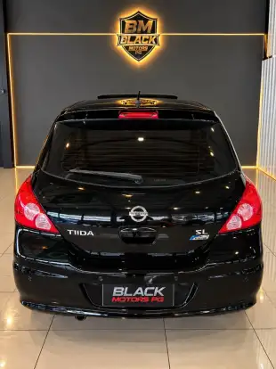 NISSAN-TIIDA-2011