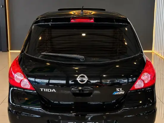 NISSAN-TIIDA-1.8 SL 16V FLEX 4P MANUAL NISSAN-TIIDA-2011