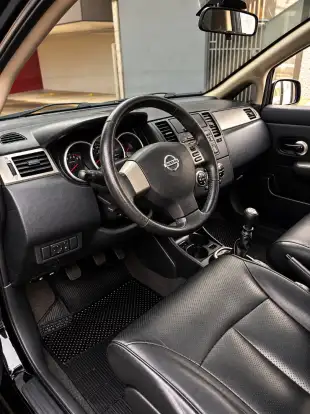 NISSAN-TIIDA-2011