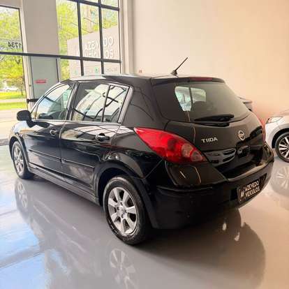 NISSAN-TIIDA-2008