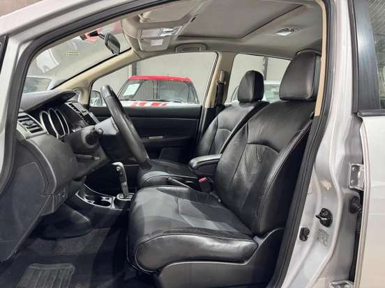NISSAN-TIIDA-1.8 SL 16V FLEX 4P AUTOMÁTICO NISSAN-TIIDA-2011
