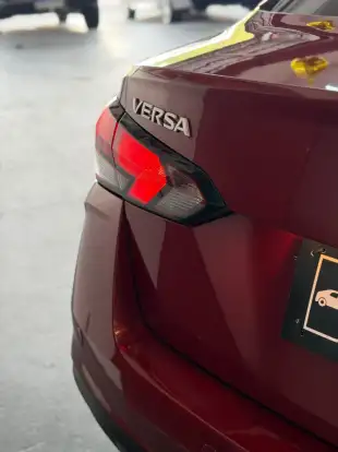 NISSAN-VERSA-2023