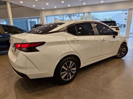 NISSAN-VERSA-2024