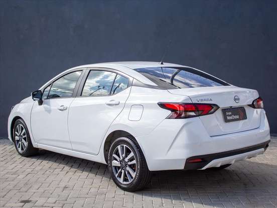 NISSAN-VERSA-2024